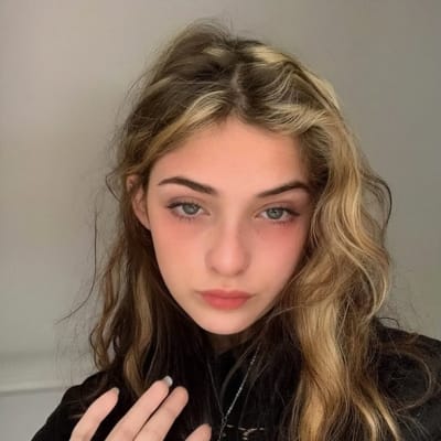 کرن فاروق avatar